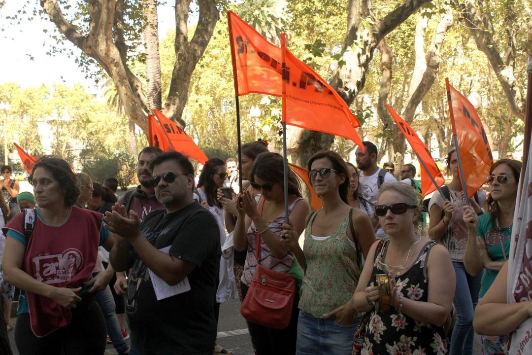 Siprus marchó por salarios dignos