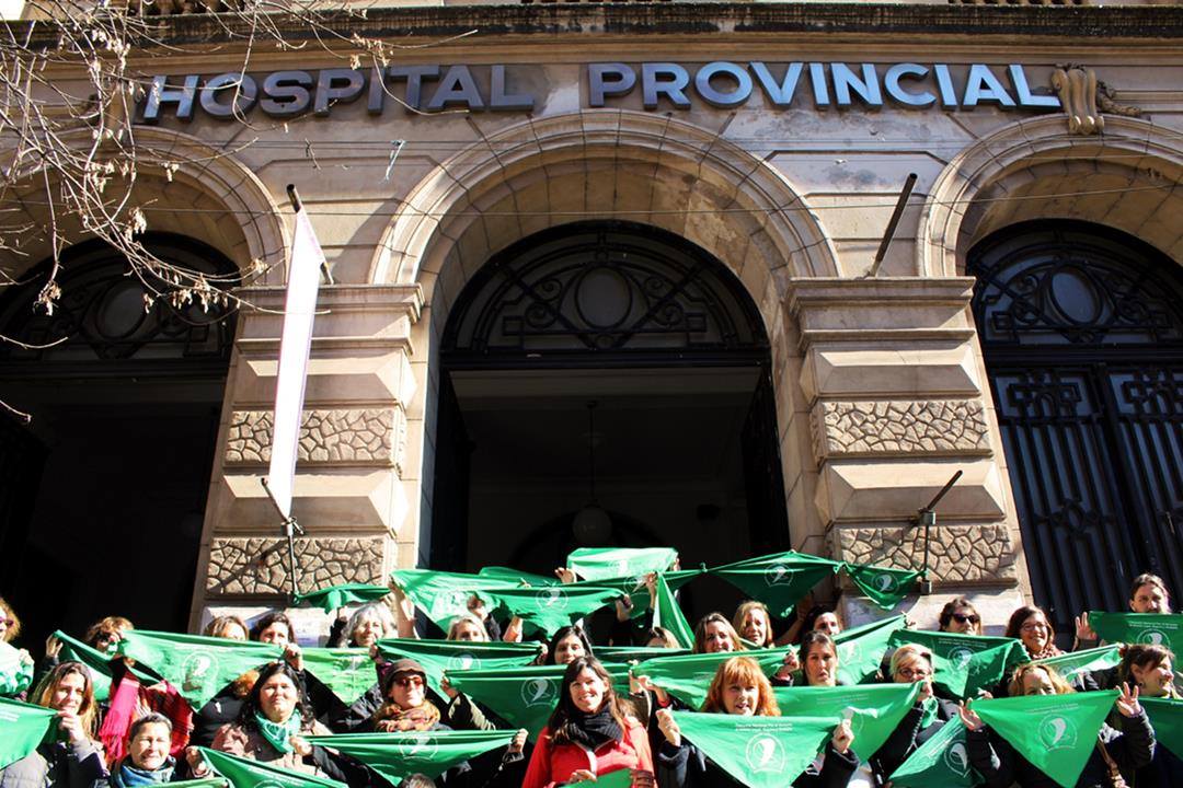 Pañuelazo en el Hospital Provincial