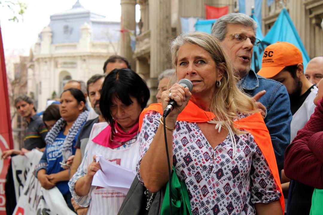 SIPRUS en las calles contra las “medidas criminales de gobierno”