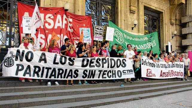 Los estatales perdieron $112 mil de sus salarios entre 2015 y 2018