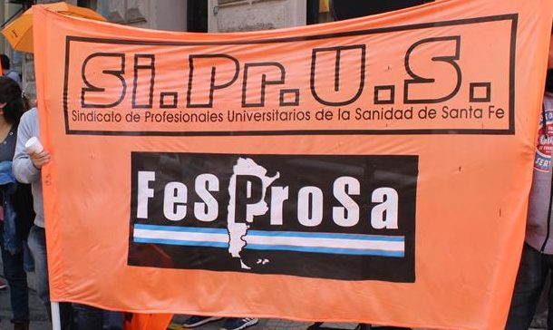 Siprus se manifestó con un circo en plena calle