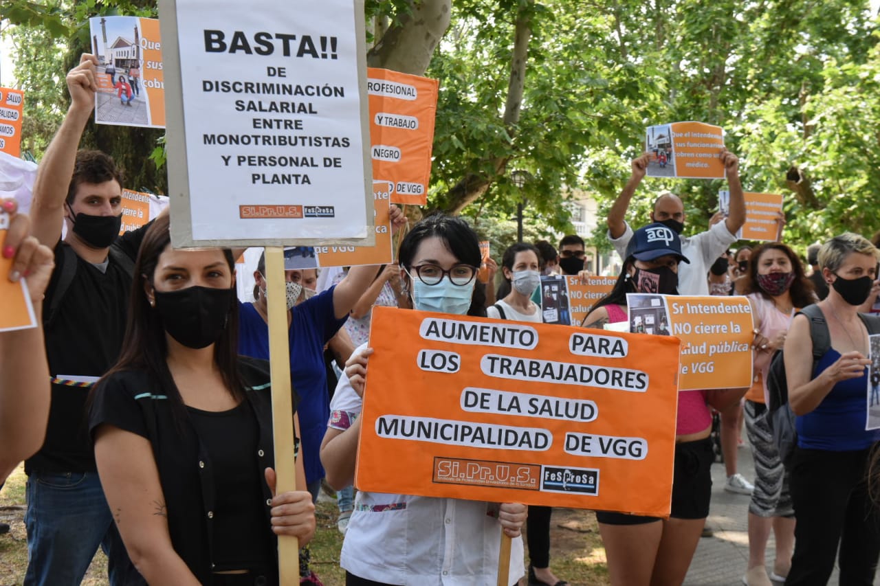 Paran los profesionales de la salud de Villa Gobernador Gálvez por tiempo indeterminado