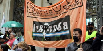 Siprus: importantes concentraciones y marchas en la provincia