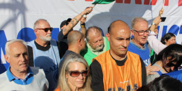 Para gritar fuerte no al ajuste, salarios y condiciones de trabajo dignas!