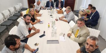 Primera reunión paritaria