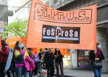 Siprus exigen el pase a planta de dos mil trabajadores y trabajadoras