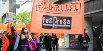 Siprus exigen el pase a planta de dos mil trabajadores y trabajadoras