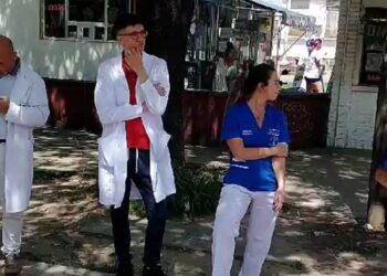 Miércoles 8 nuevo paro, corte de ambas manos de la ruta y volanteada a los autos en el hospital Eva Perón de Baigorria