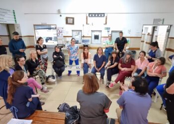 Rafaela: Entrega de kits escolares y agendas 2024.