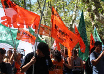 El pasado viernes, SiPrUS – FeSProSA se manifestó en Rosario en unidad con otras entidades gremiales.