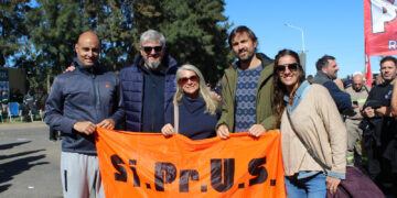 ParoGeneral con asamblea intersindical en General Lagos, frente a la multinacional Dreyfus