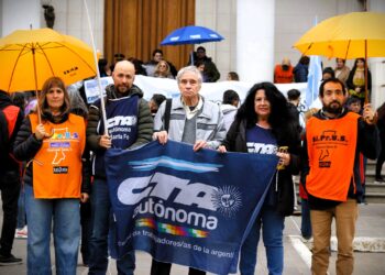 Defendiendo nuestros derechos: ¡La caja no se toca!