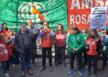 ¡La plata está en los sectores más concentrados de la economía no en los bolsillos de los trabajadores!