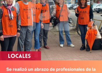 Se realizó un abrazo de profesionales de la salud del Hospital J. Ferré