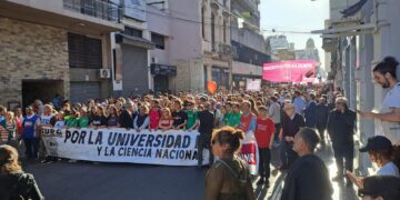 SiPrUS presente en la #MarchaFederalUniversitaria en defensa de la #EducacionPublica