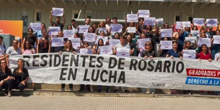 Cuatro meses sin cobrar: residentes en lucha por salarios dignos
