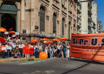 Si.Pr.U.S PARO Y SE MOVILIZÓ EN EL NODO DE SALUD ROSARIO